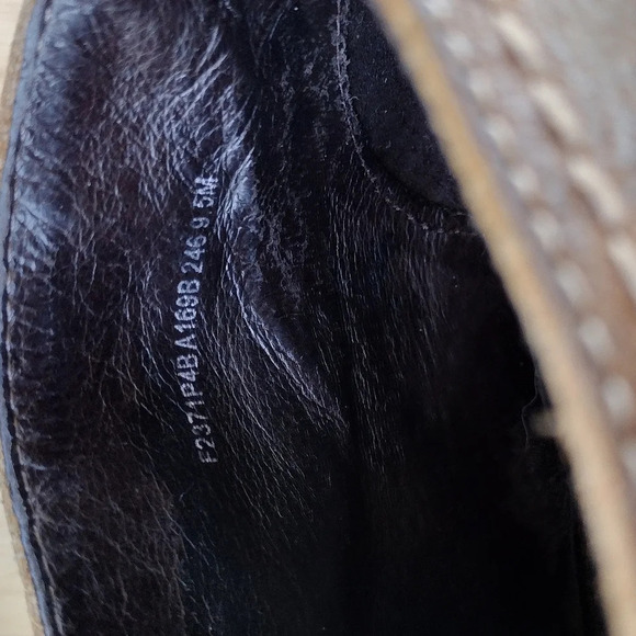 John Varvatos Brown Leather Chukka Boots Sz 9.5 Men\'s Moc Toe Sewn Flaws See Pic main image 9